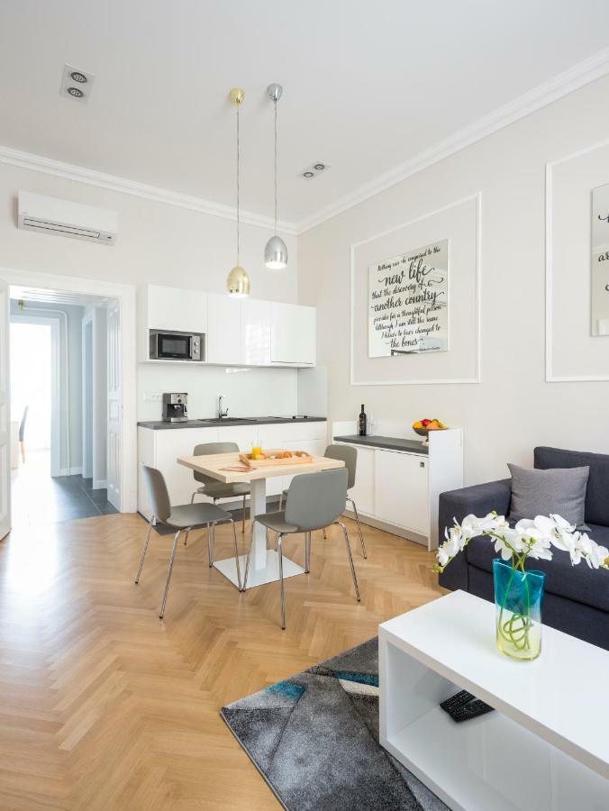 White Rose Apartment Загреб Екстер'єр фото